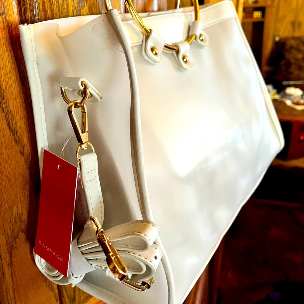 NWT WHITE/GOLD RAMPAGE HANDBAG PURSE
